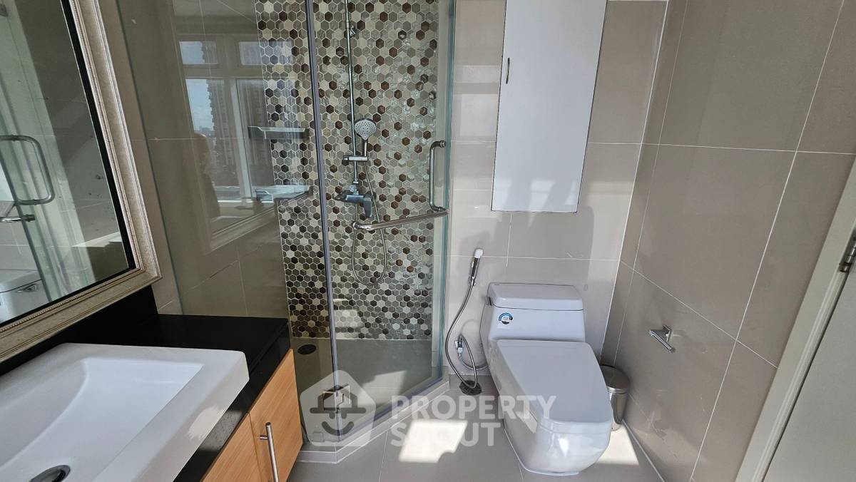 picture 2-BR Condo at Fullerton Sukhumvit near BTS Ekkamai (ID 2262904) - 26/32