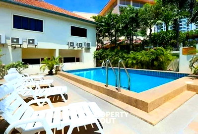 Townhouses for rent Chonburi : 4-BR Townhouse close to Phratamnak (ID 3376792)