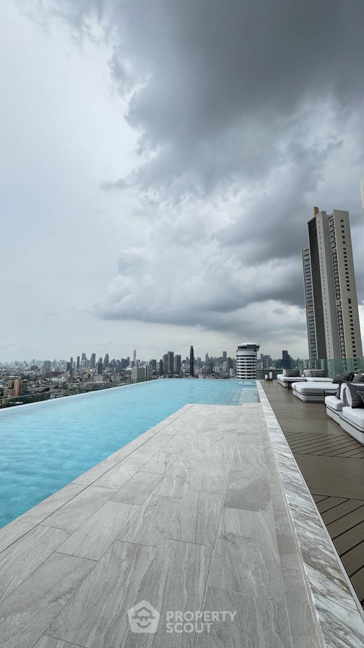 2-bed condo for sale, 62 sqm, RHYTHM Charoennakhon Iconic