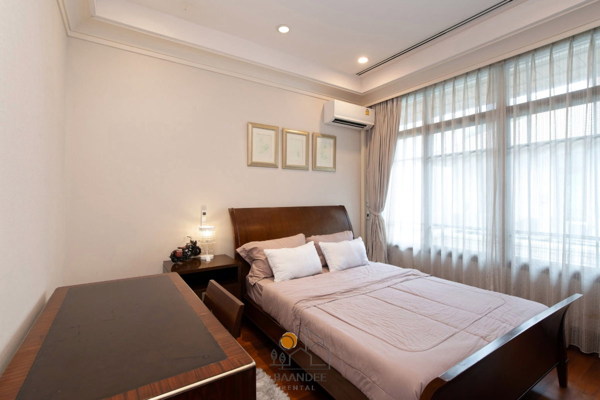 picture Luxury House for Rent at Baan Sansiri Sukhumvit 67 - 22/25