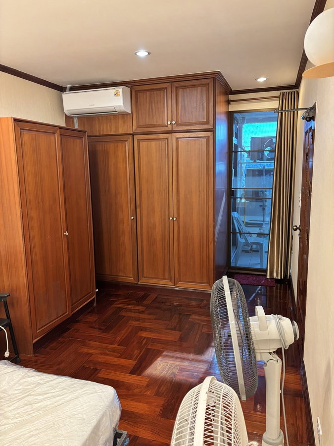 picture Duplex Corner 1-Bed, 64 sqm, 17th Floor, 180° View, Unity Tower Udomsuk - 8/16