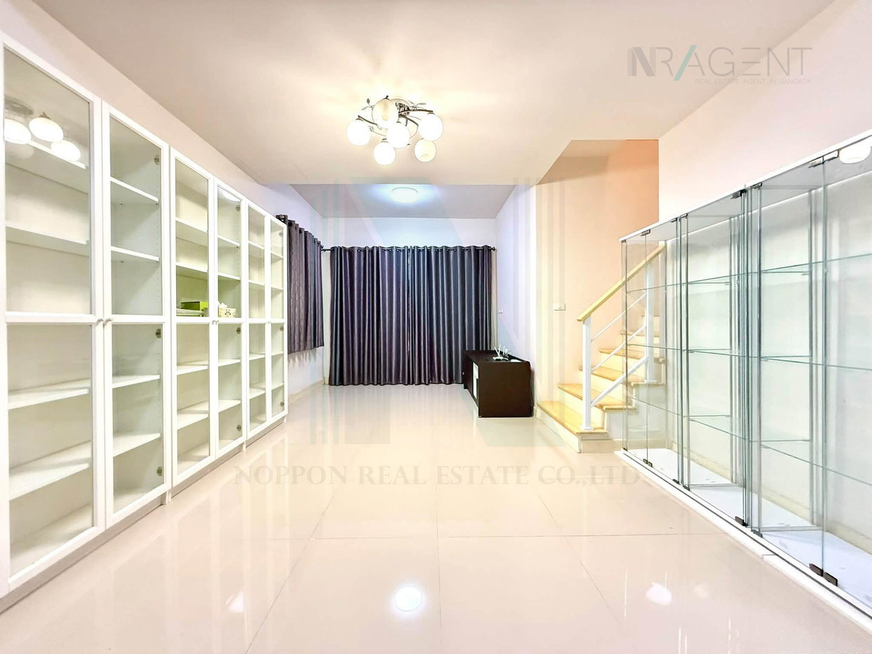 รูป ขายทาวน์เฮาส์ โครงการ เดอะคอนเนค 37 2 ชั้น 3 ห้องนอน 2 ห้องน้ำ - รูปที่ 2/8