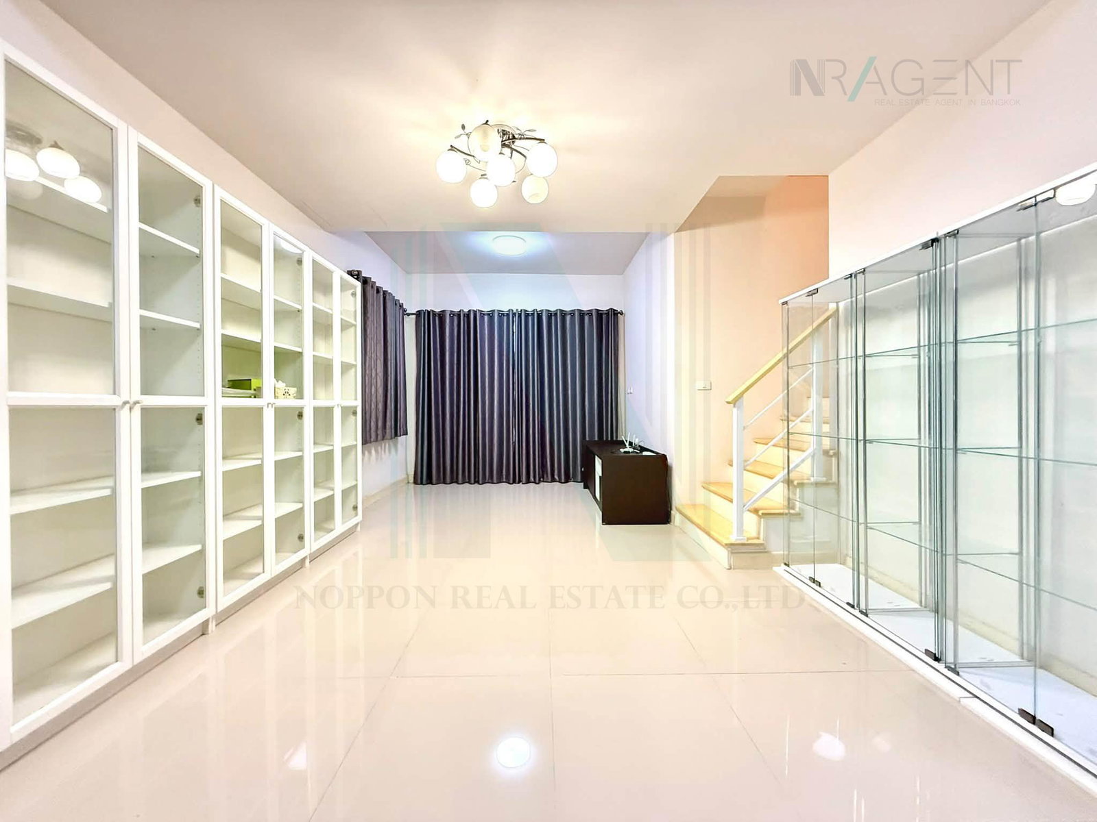 ขายทาวน์โฮม 3 ห้องนอน 103 ตร.ม. 27 ตร.ว. เดอะคอนเนค 37
