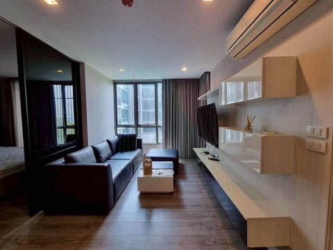 ให้เช่าคอนโด เดอะ รูม สุขุมวิท 40 อาคาร 1 ชั้น 5 1 ห้องนอน ขนาด 42 ตรม ใกล้ Gateway เอกมัย