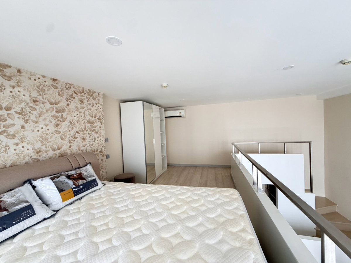 รูป ปล่อยเช่า คอนโดใกล้ BTS ช่องนนทรี ✨KnightsBridge Prime Sathorn : Duplex 1 ห้องนอน แต่งสวยครบพร้อมอยู่ , ใกล้ Empire Tower - รูปที่ 4/22