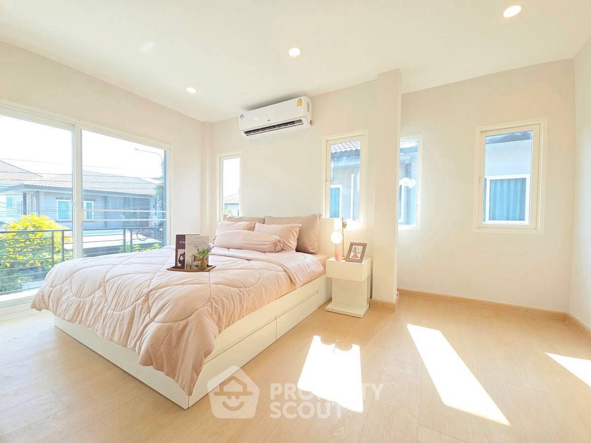 รูป ขายบ้าน 4 ห้องนอน 262 ตร.ม. ในโครงการ The City Pattanakarn (ID 3378545) - รูปที่ 8/20