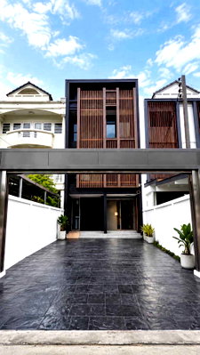 ทาวน์โฮม สถาบันการบินพลเรือน : ขายด่วน ทาวน์โฮมรีโนเวทใหม่ลาดพร้าว1 เพียง 15.9 ล้าน