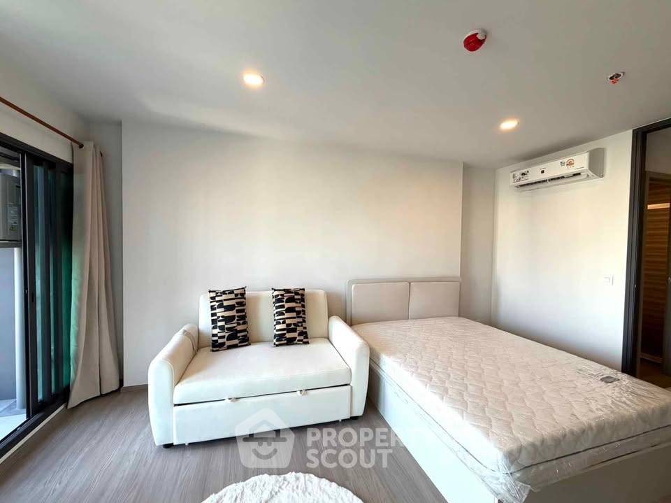 picture Studio Condo at Aspire Sukhumvit-Rama 4 near BTS Phra Khanong (ID 3378483) - 3/13