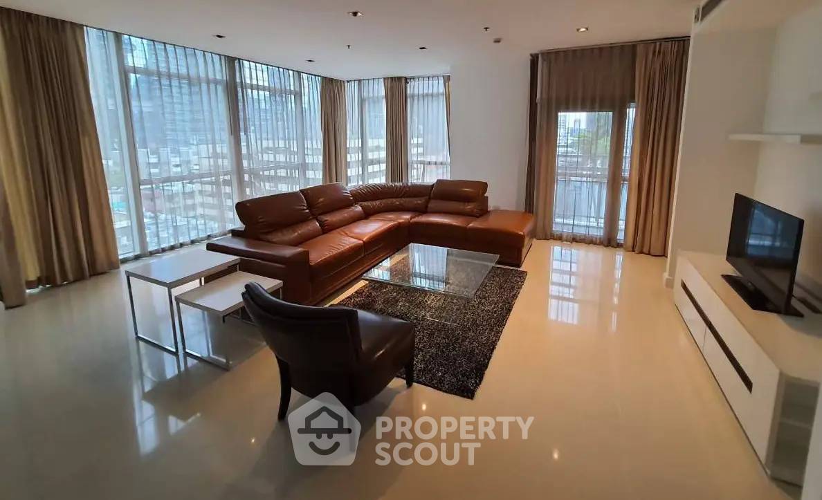 รูป คอนโด 3 ห้องนอน 190 ตร.ม. ใกล้ BTS เพลินจิต 200 ม. Athenee Residence (ID 2866795) - รูปที่ 1/10