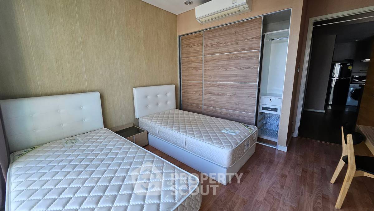 picture 2-BR Condo at Fullerton Sukhumvit near BTS Ekkamai (ID 2262904) - 21/32