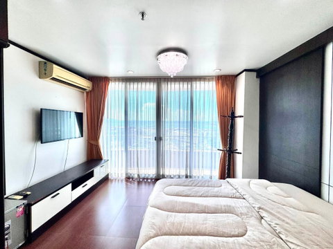 Beautiful, affordable condo for rent in Si Racha with a view move in Ready just bring your bags.