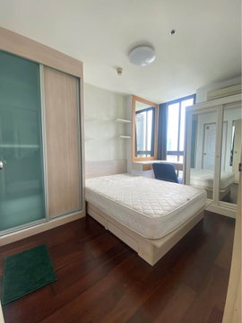 Ideo Sathorn-Taksin    For Rent