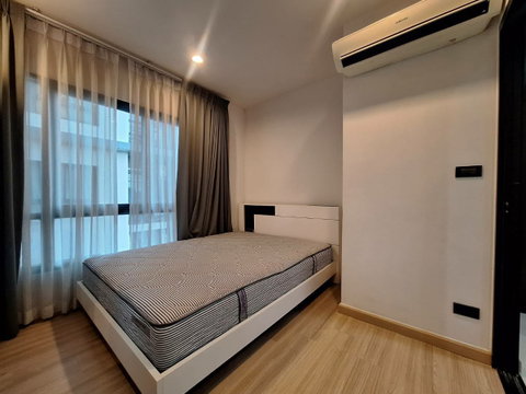 For rent condo ready to move in
