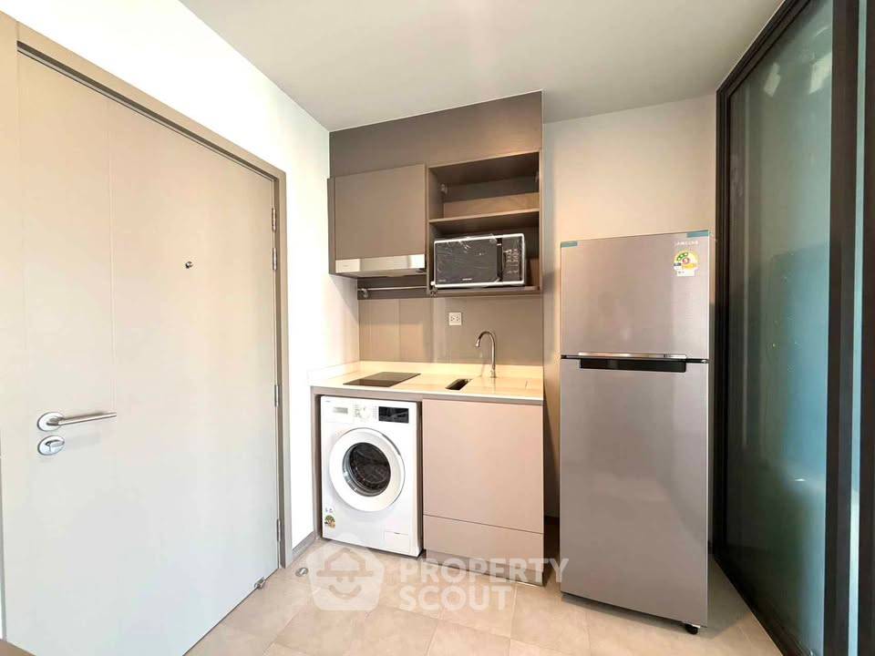 picture Studio Condo at Aspire Sukhumvit-Rama 4 near BTS Phra Khanong (ID 3378483) - 8/13