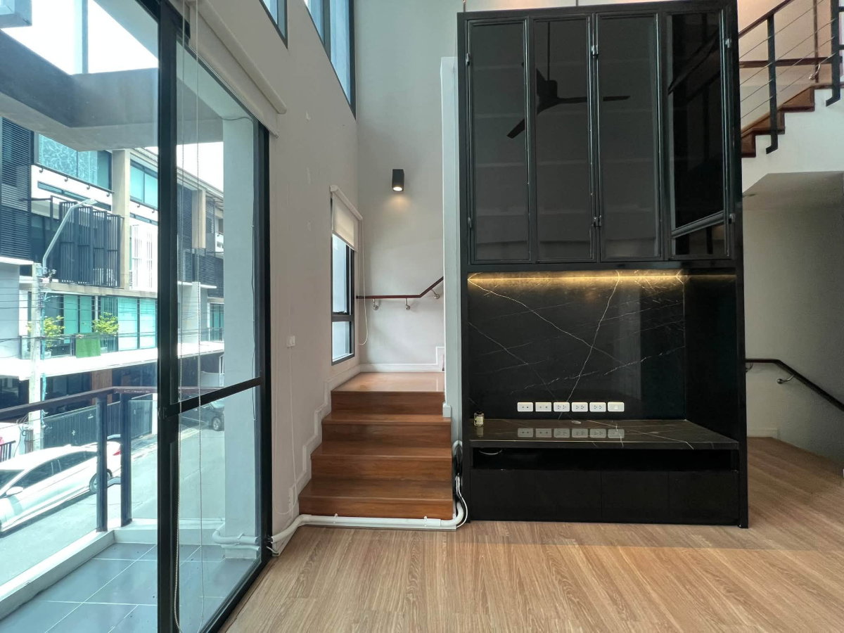 รูป 🏠🏠(ให้เช่า)โฮมออฟฟิศใจกลางเมือง น้ำไม่ท่วม! เพียง 50,000 บาท/เดือน - รูปที่ 4/27