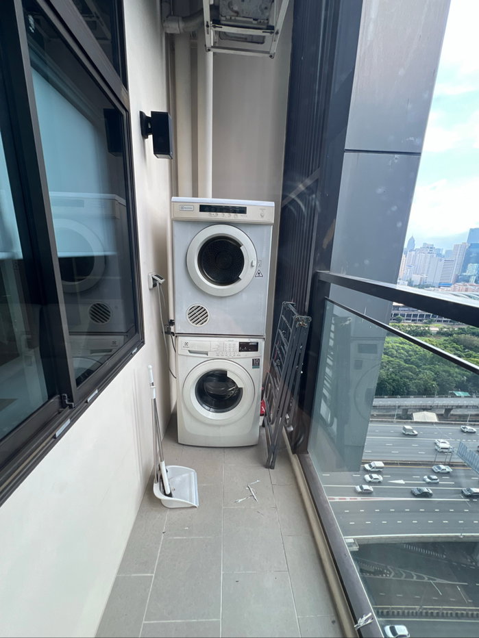 picture Ready to move in Condo Chewathai Asoke MRT RAMA9 Fully Furnished - 7/14