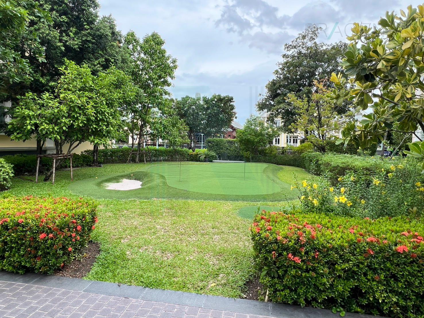 3-bed house for sale, 863 sqm, 412 sq wah, The Royal Residence
