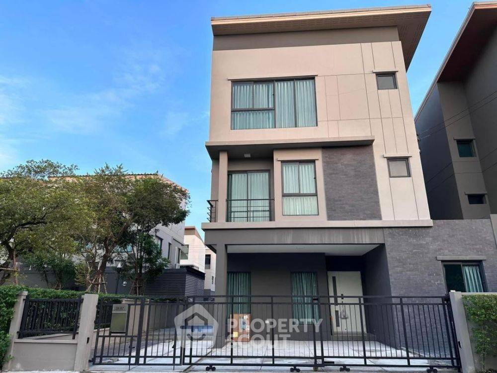 รูป ทาวน์เฮาท์ 4-ห้องนอน ที่ บ้านกลางเมือง รามอินทรา 83 สเตชั่น ใน รามอินทรา (ID 2148419) - รูปที่ 1/9