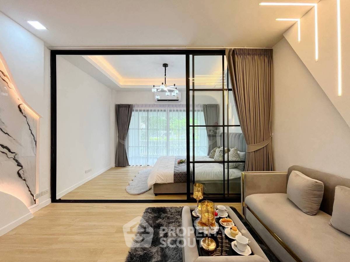 รูป คอนโด 1-ห้องนอน ที่ บ้านสวนลลนา ใกล้ เมืองพัทยา (ID 3377980) - รูปที่ 9/18