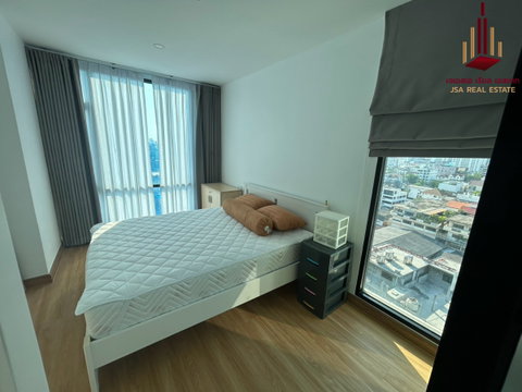 ✨ For Sale: Bangkok Horizon Sathorn - Narathiwas Condo ✨ 💰 Only 2,950,000 THB