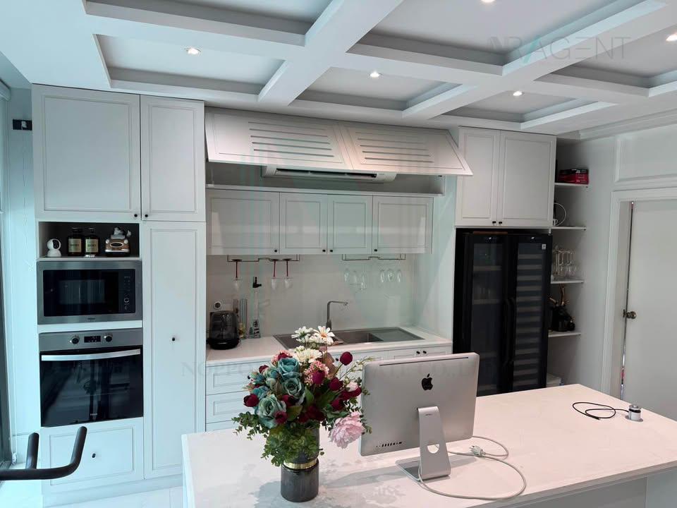 4-bed townhouse for sale, 288 sqm, 116.1 sq wah, Setthasiri Taweewattana