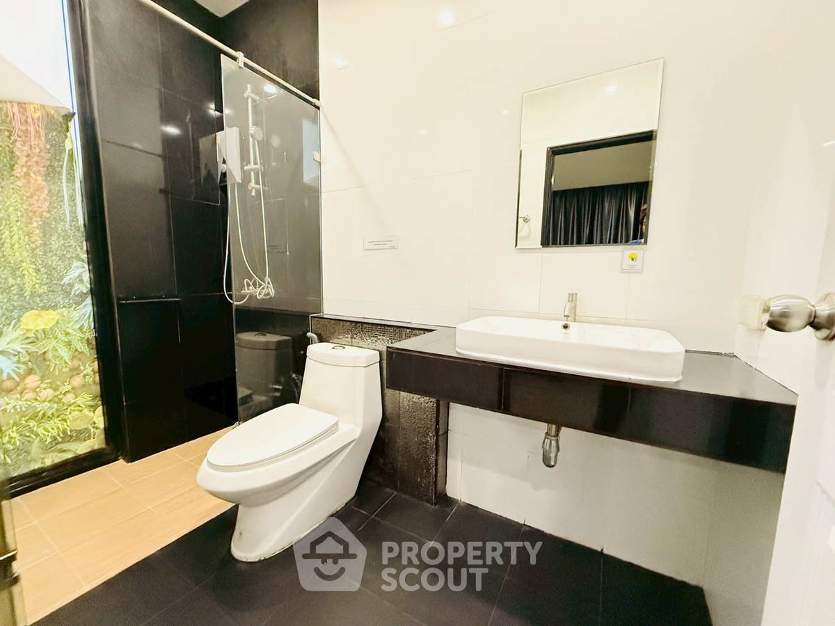 picture 3-BR Villa close to Huai Yai (ID 3378620) - 8/19