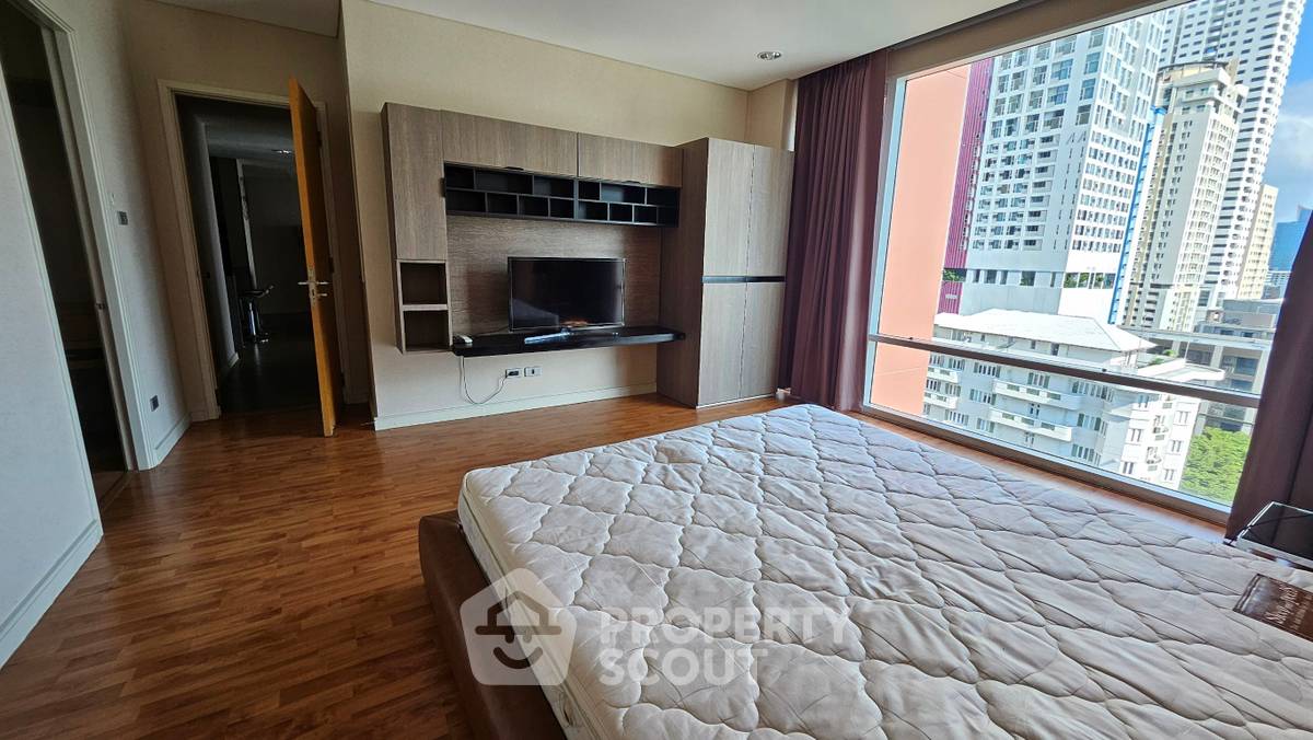 picture 2-BR Condo at Fullerton Sukhumvit near BTS Ekkamai (ID 2262904) - 19/32