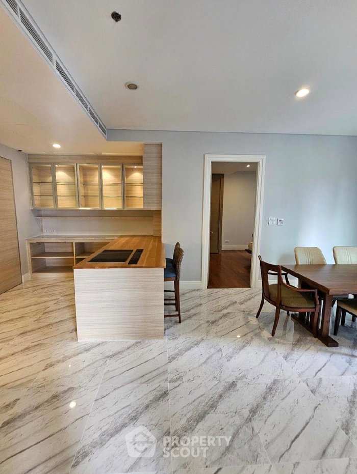 รูป คอนโด 2 ห้องนอน 138 ตร.ม. ที่ Bright Sukhumvit 24 ใกล้ BTS พร้อมพงษ์ (ID 3376693) - รูปที่ 8/13