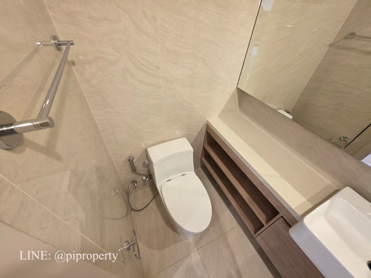 รูป ห้องพักแบบ 1 ห้องนอน ตกแต่งครบพร้อมอยู่ ที่ Noble Form Thonglor ให้คุณสัมผัสไลฟ์สไตล์การใช้ชีวิตย่านทองหล่ออย่างแท้จริง | โนเบิล ฟอร์ม ทองหล่อ - รูปที่ 6/37
