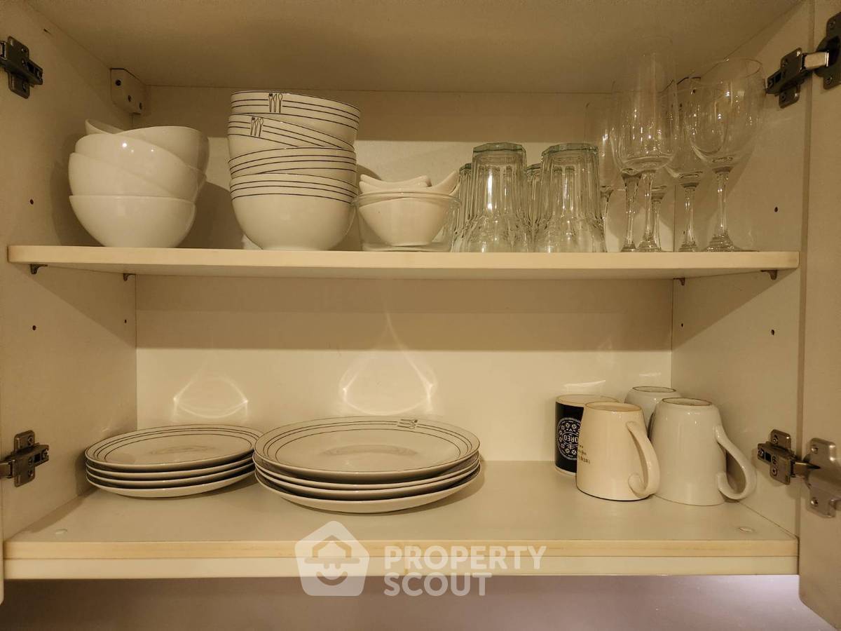 picture 2-BR Condo At Voque Sukhumvit 16 Condominium Near MRT Queen Sirikit (ID 384718) - 16/19