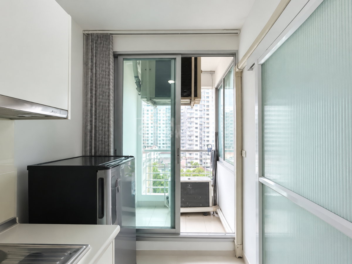 picture Sale Condo Life @ Ratchada (Ladprao 36) - 11/11