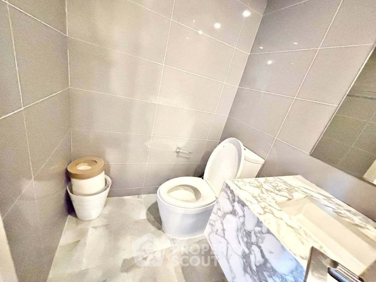 รูป คอนโด 2-ห้องนอน ที่ ไอดีโอ คิว ชิดลม - เพชรบุรี ใกล้ BTS ชิดลม (ID 3377888) - รูปที่ 9/10