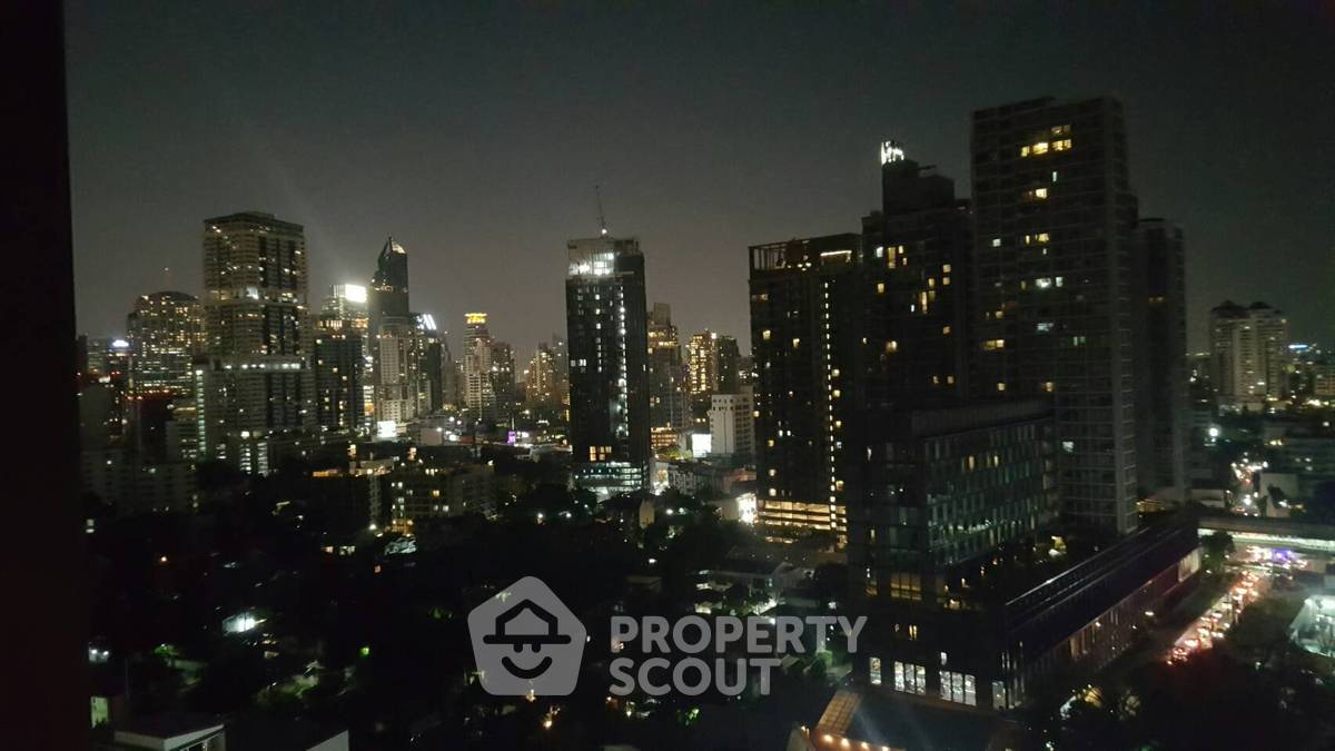 รูป ห้องนอน 1 ห้อง ชั้น 19 คอนโด Rhythm Sukhumvit 36-38 ใกล้ BTS ทองหล่อ (ID 888737) - รูปที่ 2/8