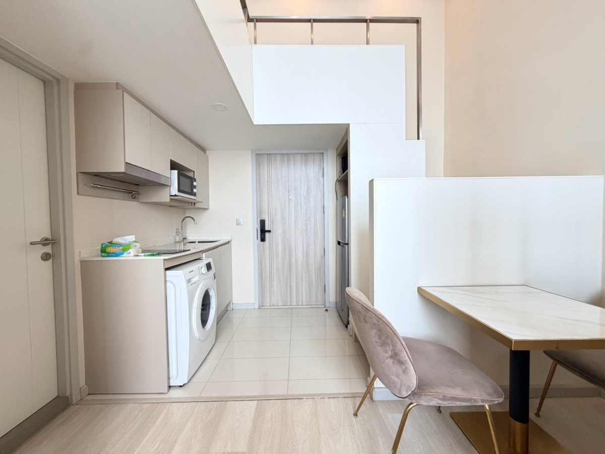 รูป ปล่อยเช่า คอนโดใกล้ BTS ช่องนนทรี ✨KnightsBridge Prime Sathorn : Duplex 1 ห้องนอน แต่งสวยครบพร้อมอยู่ , ใกล้ Empire Tower - รูปที่ 18/22