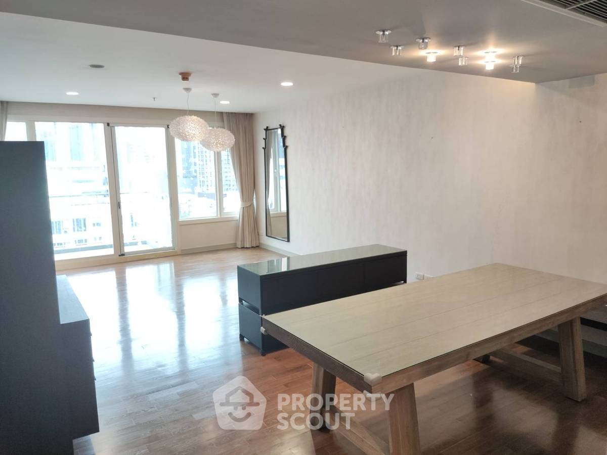 picture 3-BR Condo at Baan Siri 24 near BTS Phrom Phong (ID 3377650) - 1/16