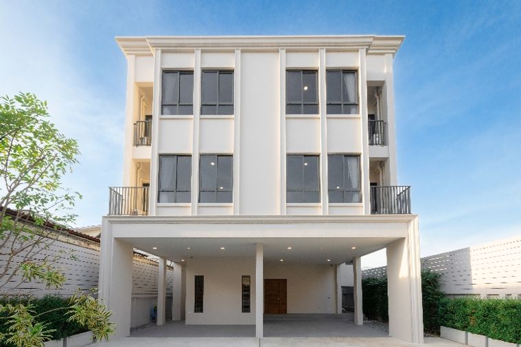 3-bed house for sale, 450 sqm, 94 sq wah, Phra Nakhon