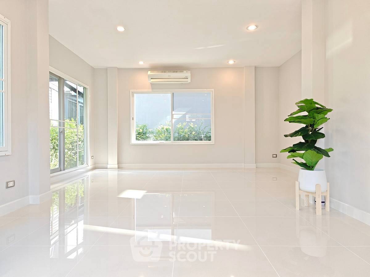 รูป ขายบ้าน 4 ห้องนอน 262 ตร.ม. ในโครงการ The City Pattanakarn (ID 3378545) - รูปที่ 2/20