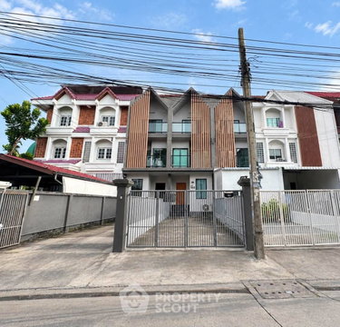 ทาวน์เฮ้าส์ 4 ห้องนอน 3 ชั้น อ่อนนุช 66 สวนหลวง (ID 3364371)