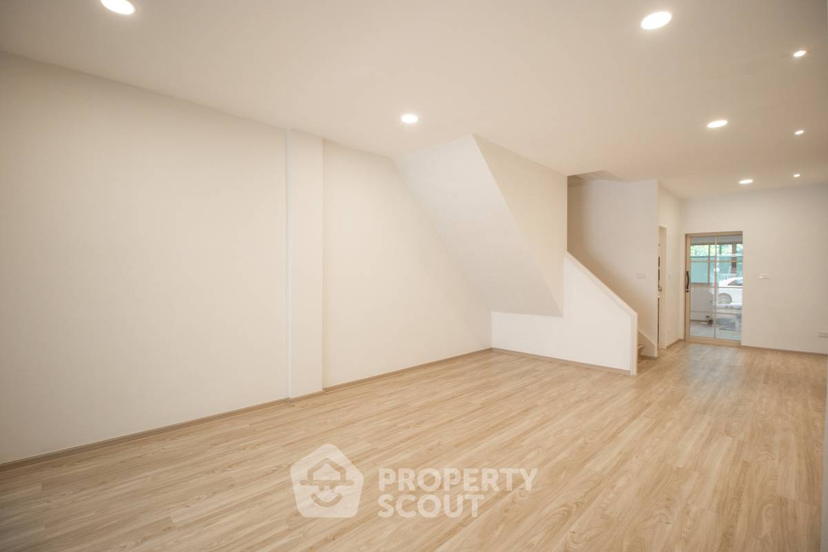 รูป ทาวน์เฮ้าส์ 3-ห้องนอน ใน จอมทอง (ID 3374974) - รูปที่ 1/10