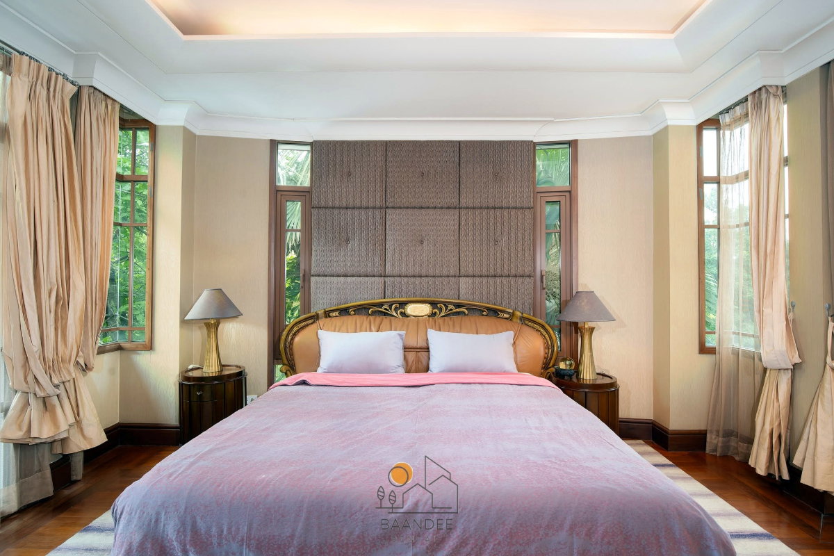 picture Luxury House for Rent at Baan Sansiri Sukhumvit 67 - 17/25