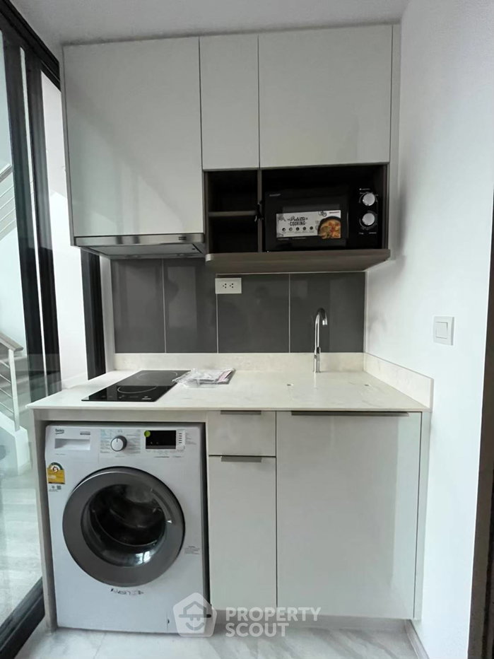 picture 1-BR Duplex at Ideo Mobi Asoke near MRT Phetchaburi (ID 1973991) - 3/5