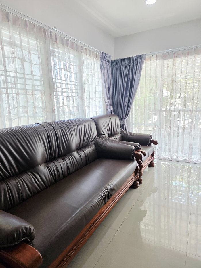 รูป ขายบ้านเดี่ยวสวยๆ 2 ชั้น พร้อมเฟอร์นิเจอร์ครบ ทำเลสะดวก ใกล้เซ็นทรัลศาลายา - รูปที่ 2/12