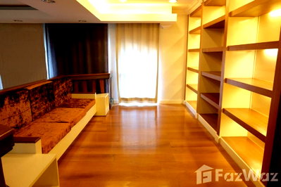 Townhouses for rent Soi Ekamai (Sukhumvit 63) : 3 Bedroom Townhouse for rent at Baan Klang Krung (British Town -Thonglor) 74709