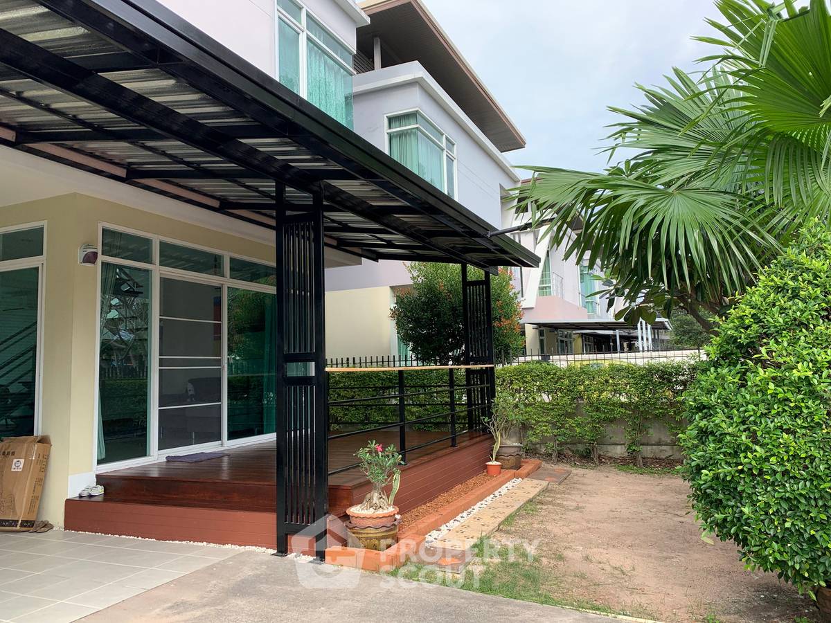 รูป บ้านแฝด 3-ห้องนอน ใน สุรศักดิ์ (ID 3377626) - รูปที่ 1/29