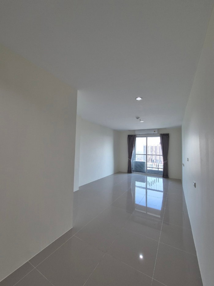 picture New empty room for rent , near MRT and ARL Huamak Station - 2/11