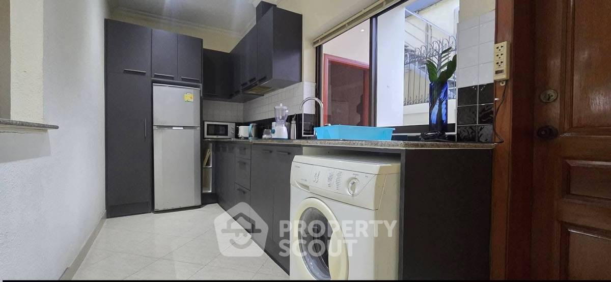 picture 4-BR Townhouse close to Phratamnak (ID 3376792) - 3/13