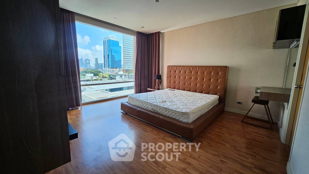 picture 2-BR Condo at Fullerton Sukhumvit near BTS Ekkamai (ID 2262904) - 14/32