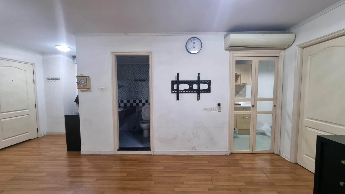 picture Condo for Rent at Lumpini Place Narathiwatratchanakarin (D6910043) ID Line : @condo98 - 3/7