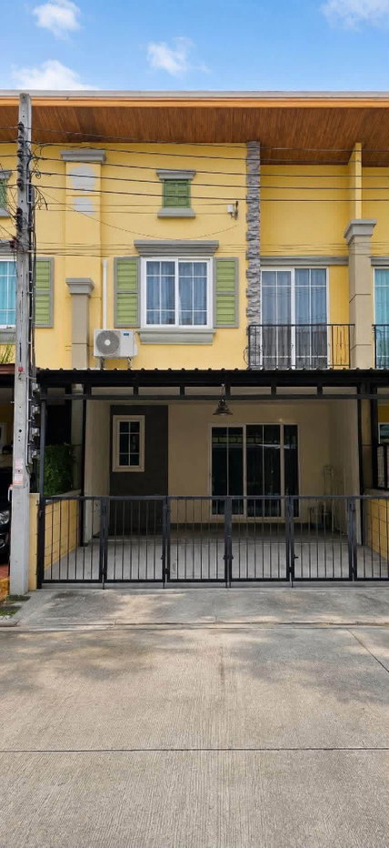 รูป ✨ บ้านสวย รีโนเวทใหม่ พร้อมอยู่ เฟอร์ครบ!  📍 หมู่บ้านโกลเด้นทาวน์ 2 อ่อนนุช 65 - รูปที่ 3/9