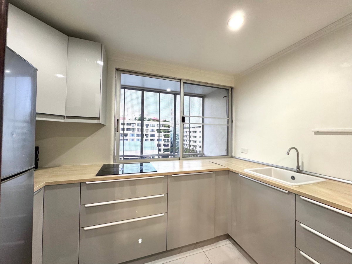 รูป คอนโดให้เช่า 39 Suites Condominium  (3ห้องนอน + 3ห้องน้ำ) ใกล้ BTS พร้อมพงษ์ - รูปที่ 6/15